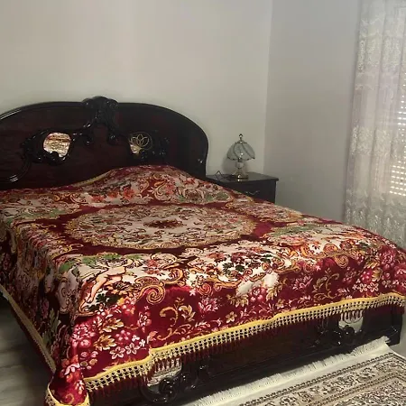 Nana House